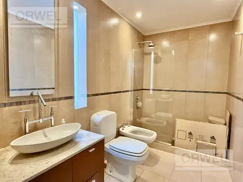 Oficina 3 ambientes con 2 baños