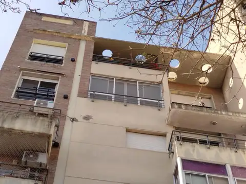 En Venta Excelente Semipiso - 2 Dorm!