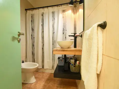 Depto Tipo Casa en Venta en Villa General Mitre, USD 85.000