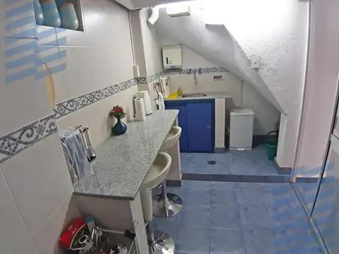 Oficina, Centro, 250m2 en alquiler o venta, entrada exclusiv