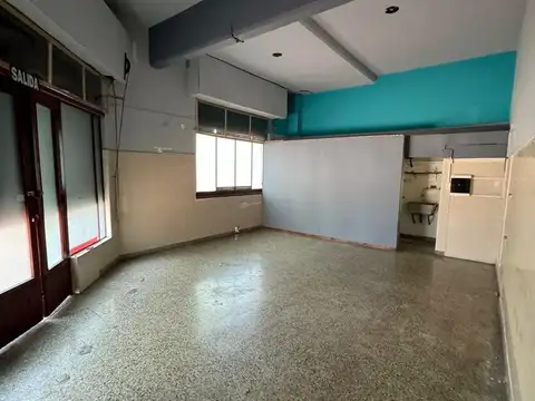 Local en Alquiler en General San Martín, $ 480.000