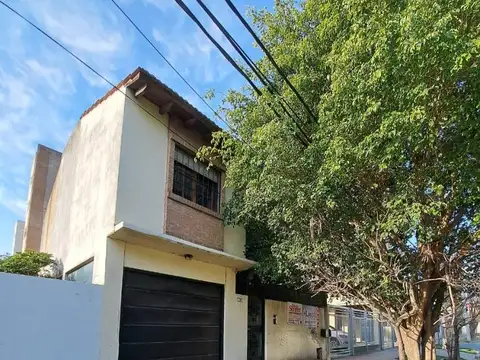 CASA EN MORON A RECICLAR EN VENTA