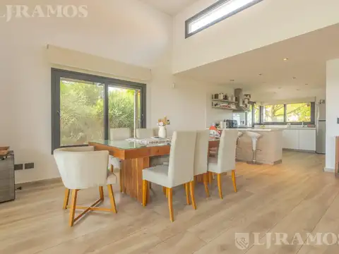 Casa en Venta en San Sebastián, USD 258.000