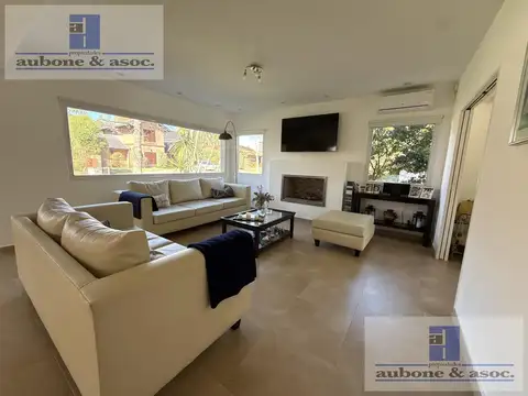 C.C. Los Cardales Casa Moderna 1 lote al Golf de 820 m² 4 Dorm.
