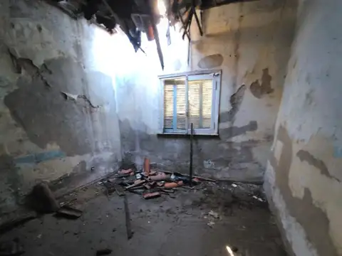 chalet totalmente a reciclar OPORTUNIDAD!