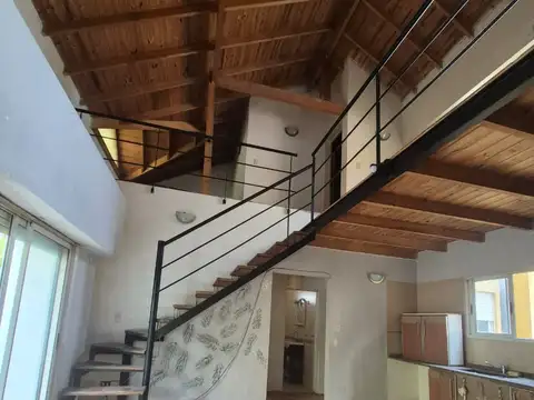 Mariano Moreno 4500, Piso 2