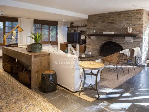 Casa en venta de 7 dormitorios. en Rincon del Indio , Punta del este