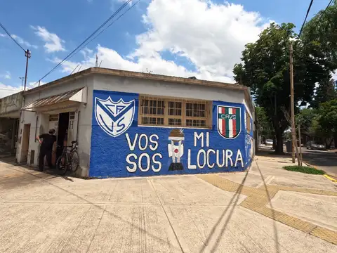 Montecastro en Venta - Victor Hugo 1700 - Galpon - deposito - 89m2 en esquina - entrada independiente