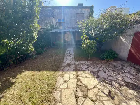 Depto Tipo Casa en Venta 53 años