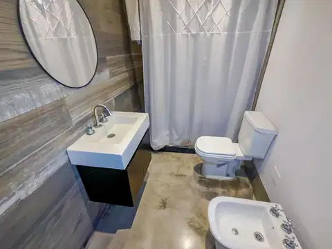 VENTA - Casa 3 dormitorios con galería, jardín fogonero y piscina - Pinares del Sur, Piñero.