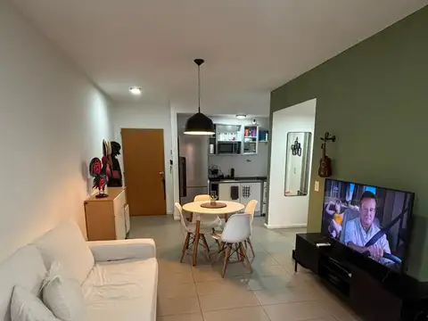 Nahuel Huapi 4700, Piso 5