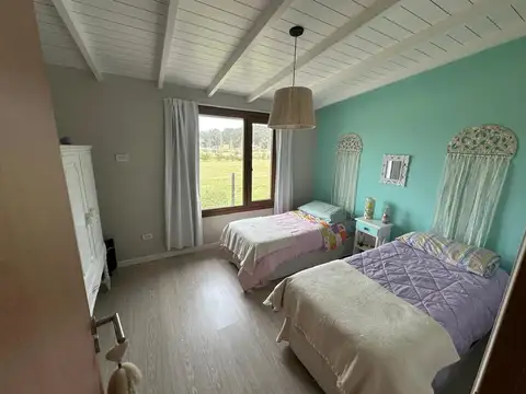 Casa 4 ambienetes. Barrio La Cercania