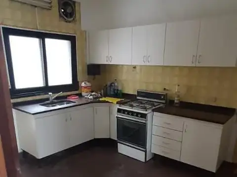 Depto Tipo Casa 6 ambientes con 3 baños