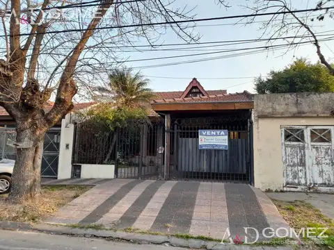 HERMOSO CHALET DE 7.50 x 50 MTS