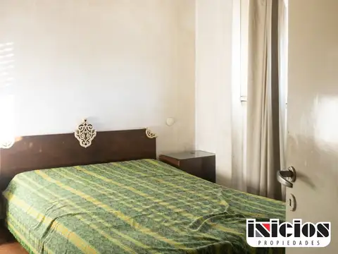 Casa 5 ambientes con 1 baño