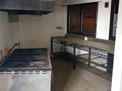 ESQUINA COMERCIAL ESTRATÉGICA EN GÜEMES