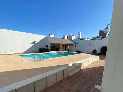 Terreno en Venta 30  mts Fondo