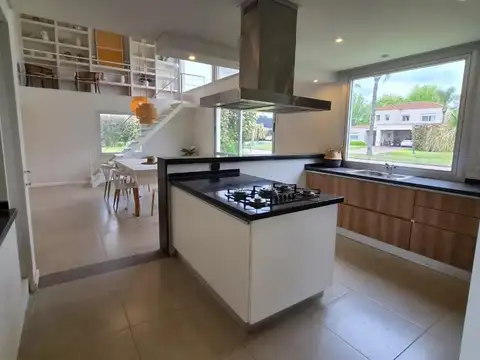 Casa en Venta al Oeste