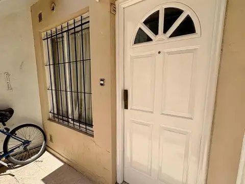 Depto Tipo Casa en Venta de 2 ambientes