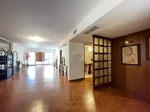 Departamento en Venta de 6 ambientes