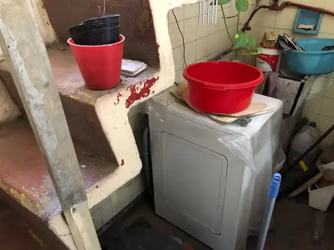 Depto Tipo Casa en Venta 50 años