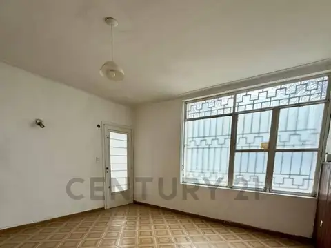 54 30 y 31 1200, Piso 0