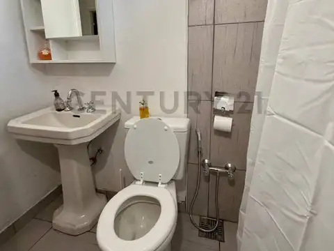 54 30 y 31 1200, Piso 0