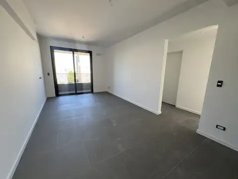 Sarandi 1000, Piso 3