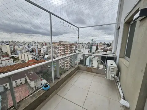 Departamento en Alquiler con 1 cocheras