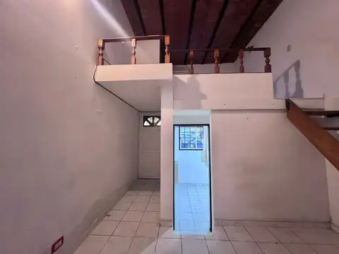 Depto Tipo Casa en Alquiler 25 años