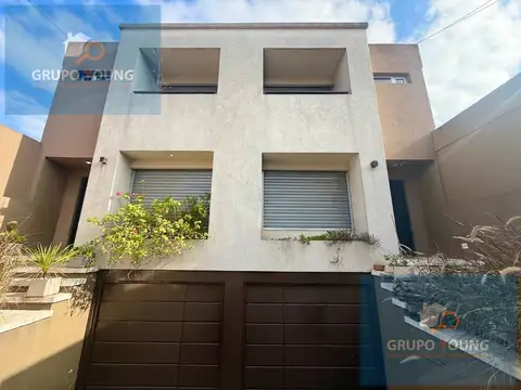 Depto Tipo Casa en Venta con 2 cocheras