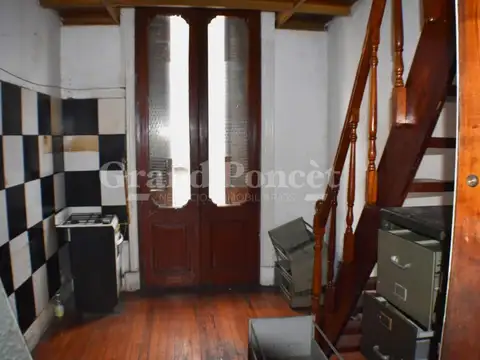 PH de 12 Ambientes con Terraza y Entrada Independiente
