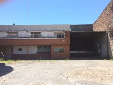 IMPRESIONANTE GALPÓN EN VENTA