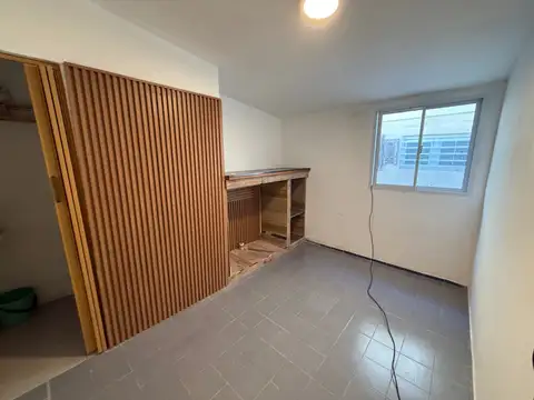 Depto Tipo Casa en Alquiler en Pompeya, $ 380.000