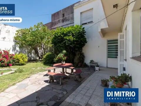 Casa 10 ambientes con 3 baños