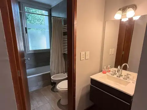 Depto Tipo Casa 3 ambientes con 2 baños