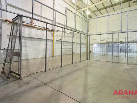Galpon en Alquiler en Abasto, USD 14.000