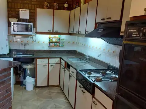 Casa en Venta en Barrio Industrial, USD 155.000