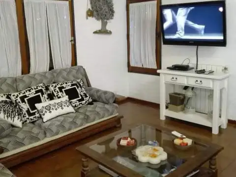 Casa en Alquiler Temporal con 1 cochera