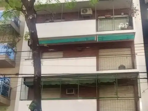 CABALLITO. DOS AMBIENTES AMPLIO. EXCELENTE UBICACIÓN.