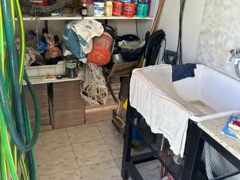 VENTA CASA 2 DORMITORIOS PUJATO NORTE(LADO COMUNA)