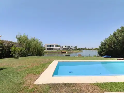 Casa en Alquiler de 3 dormitorios