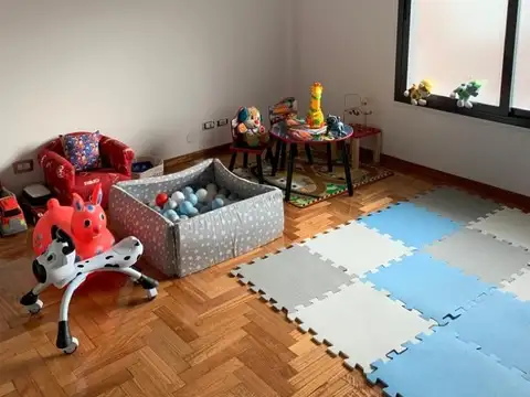 Casa en Venta con 7 cocheras