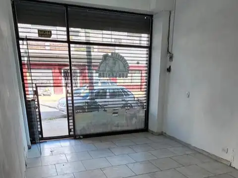 Local en Alquiler en Villa Maipú, $ 350.000