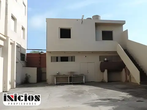 Hotel en Hermoso Barrio a 250 mts del Mar - H329