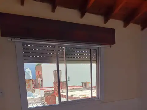 Depto Tipo Casa 2 ambientes con 1 baño