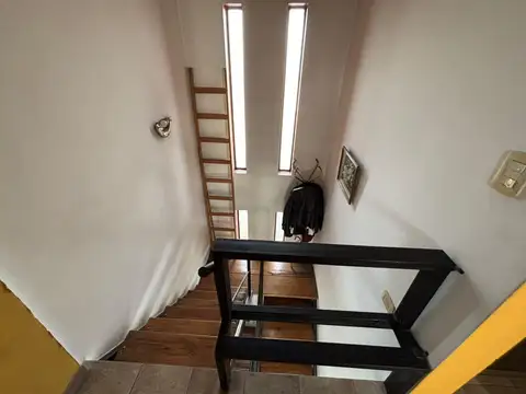 Depto Tipo Casa en Venta con 2 cocheras