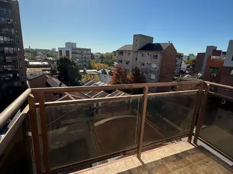 MONOAMBIENTE  EN MUY BUENA UBICACION