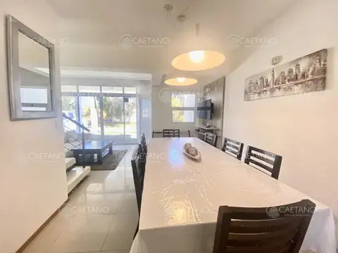 Casa en Alquiler Temporal en Manantiales, USD 18.000