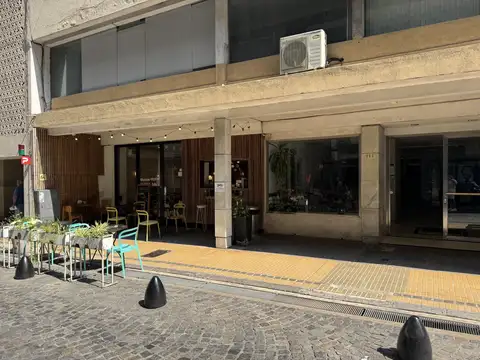 Local en Alquiler en Monserrat, $ 1.500.000